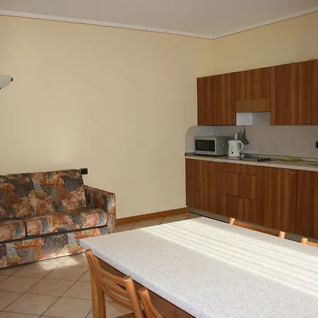 Idea Apartment *