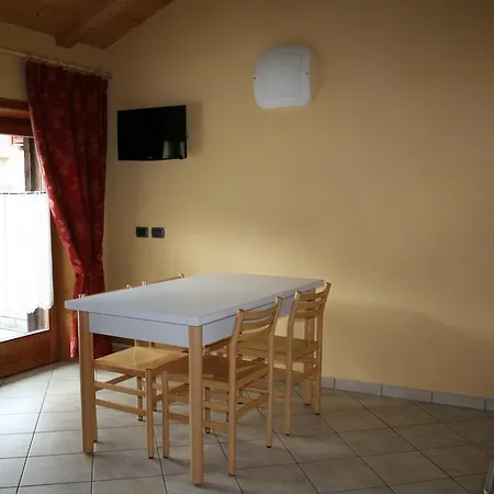 Idea Apartment *